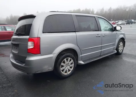 2015 Chrysler Town & Country Touring из США, поврежденный, VIN 2C4RC1BG1FR602516